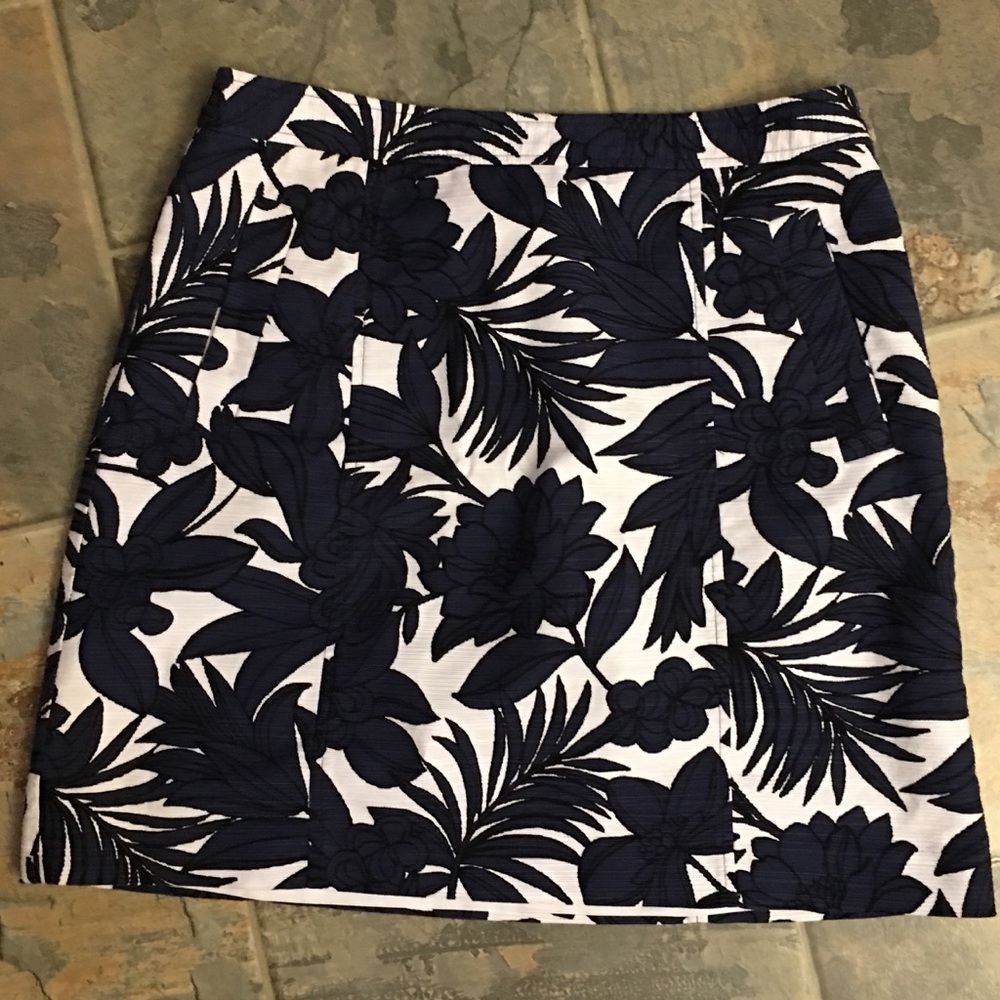 Size 10 Ann Taylor skirt (not factory)